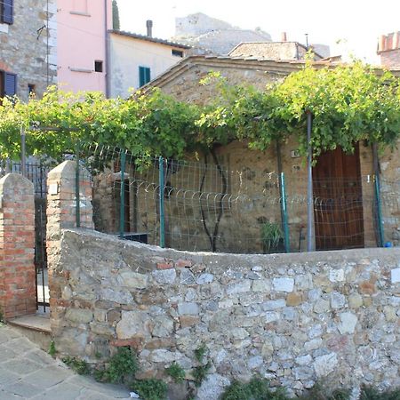 Villa La Casina di Nonna Lola Castiglione dʼOrcia Esterno foto