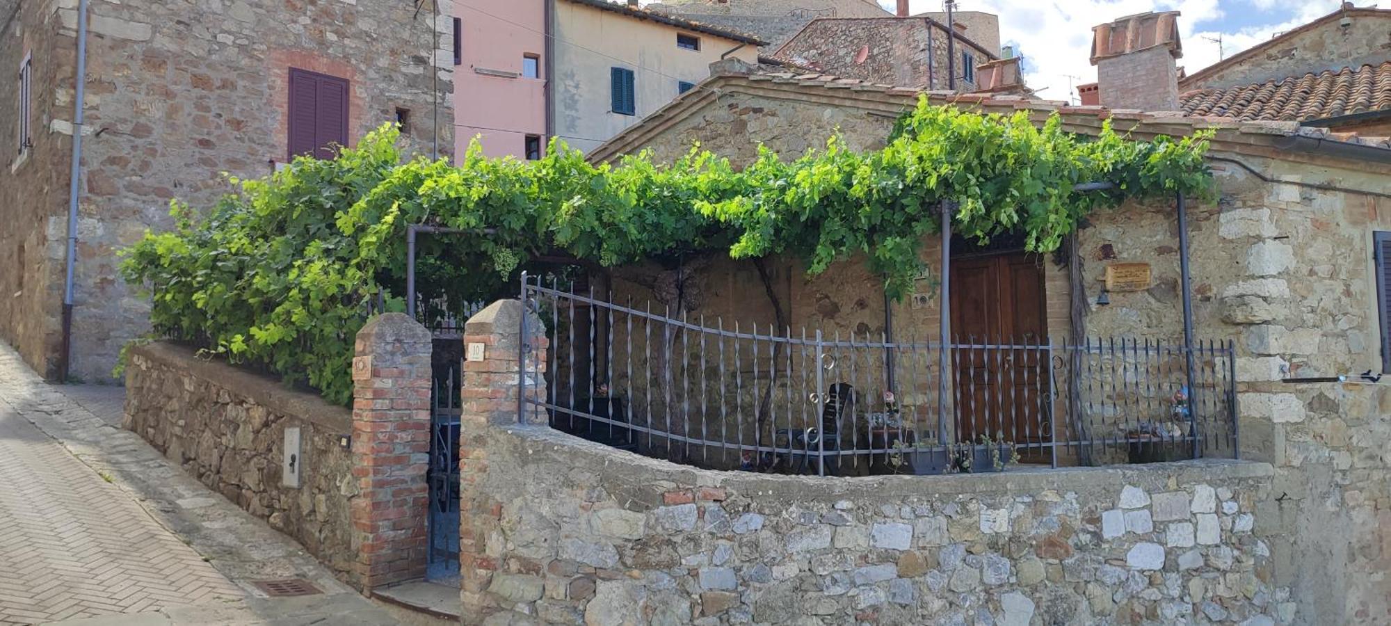 Villa La Casina di Nonna Lola Castiglione dʼOrcia Esterno foto